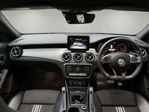 2018-mercedes-benz-cla250-amg-2-0-dynamic-1c0014-slide-thumbnail-4