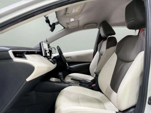 2020-toyota-corolla-altis-1-6-g-1a0060v-slide-thumbnail-5