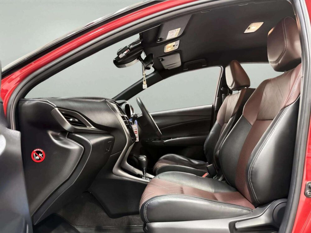 2023 TOYOTA YARIS 1.2 SPORT PREMIUM X-URBAN  [1N0108V] - 6