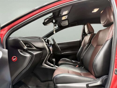 2023-toyota-yaris-1-2-sport-premium-x-urban-1n0108v-slide-thumbnail-5
