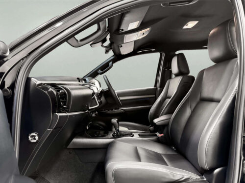 2021-toyota-hilux-revo-2-4-prerunner-rocco-double-cab-1p2771v-slide-thumbnail-5