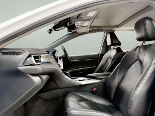 2019-toyota-camry-2-5-hybrid-premium-1n0105-slide-thumbnail-5
