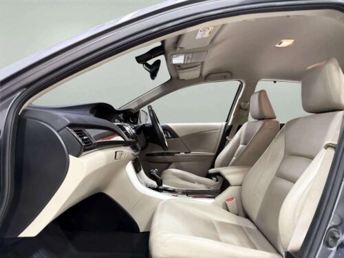 2015-honda-accord-2-0-el-1s1360v-slide-thumbnail-5