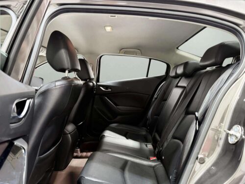 2017-mazda-3-2-0-s-1p2781v-slide-thumbnail-6