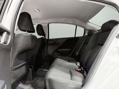 2019-honda-city-1-5-v-1t0045-slide-thumbnail-6