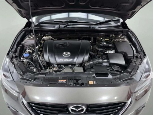 2017-mazda-3-2-0-s-1p2781v-slide-thumbnail-8