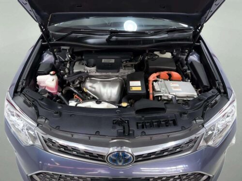2015-toyota-camry-2-5-hybrid-premium-1p2769v-slide-thumbnail-8