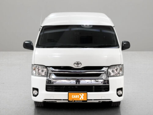 2019-toyota-commuter-3-0-d4d-1p2806-slide-thumbnail-1