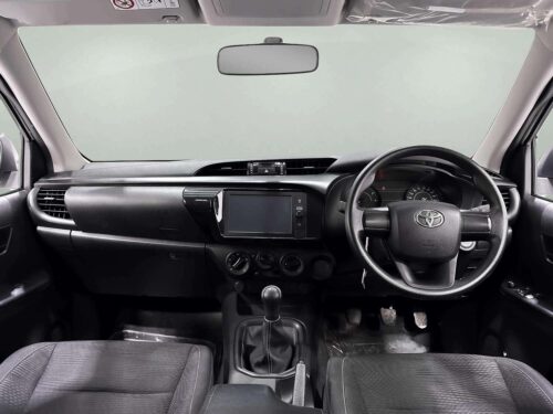 2022-toyota-hilux-revo-2-4-z-edition-entry-smart-cab-1c0108-slide-thumbnail-4
