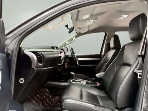 2022-toyota-hilux-revo-2-4-prerunner-mid-double-cab-1p2807v-slide-thumbnail-5