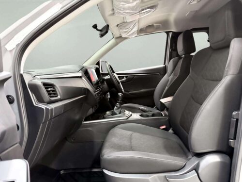 2025-isuzu-d-max-2-2-l-space-cab-1c0093-slide-thumbnail-5