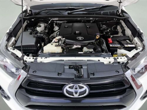 2023-toyota-hilux-revo-2-4-z-edition-entry-smart-cab-1p2772-slide-thumbnail-8