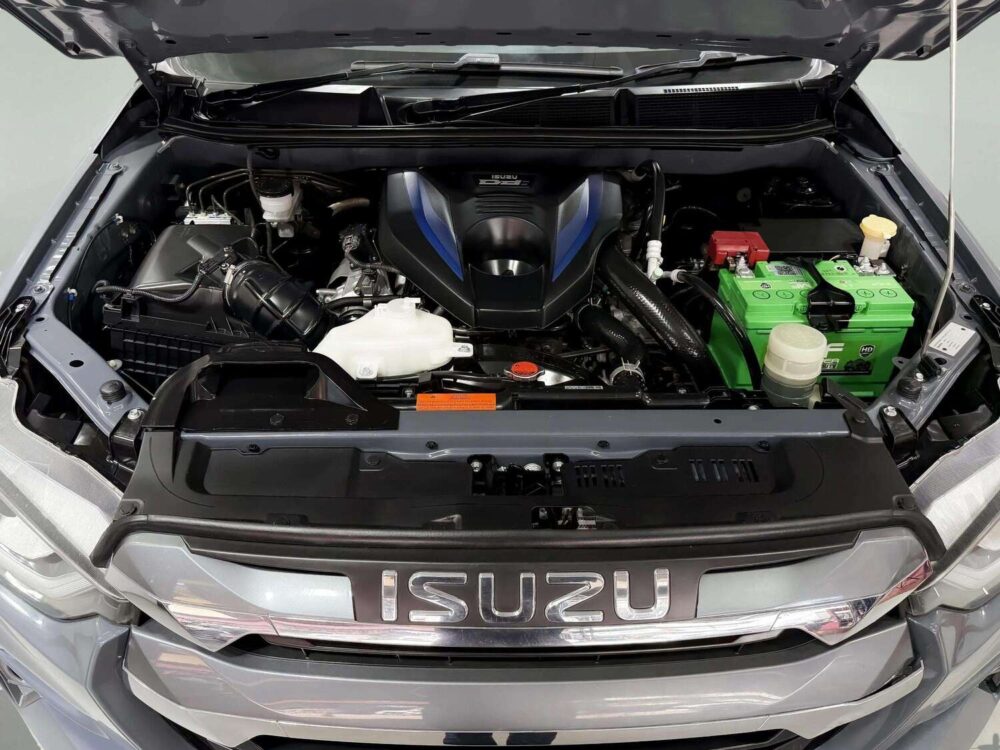 2023 ISUZU D-MAX 3.0 VCROSS Z SPACE CAB  4WD  [1D0073] - 9