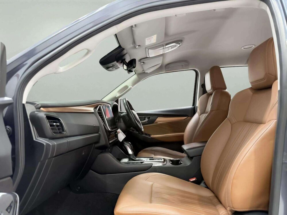 2021 ISUZU MU-X 1.9 ULTIMATE  [1P2800] - 6