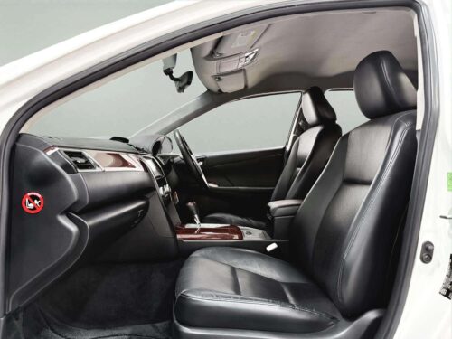 2013-toyota-camry-2-0-g-extremo-1a0079-slide-thumbnail-5