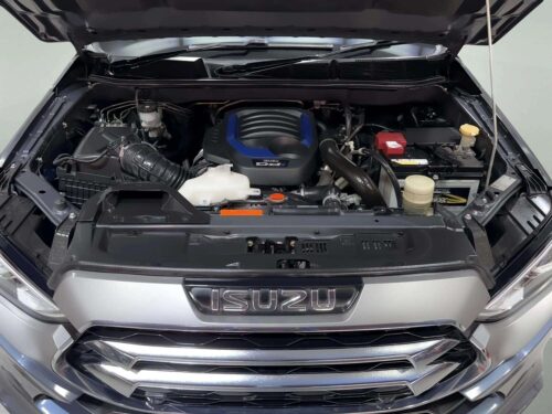 2021-isuzu-mu-x-1-9-ultimate-1p2800-slide-thumbnail-8