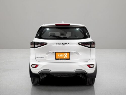 2021-isuzu-mu-x-3-0-ultimate-1p2802-slide-thumbnail-2