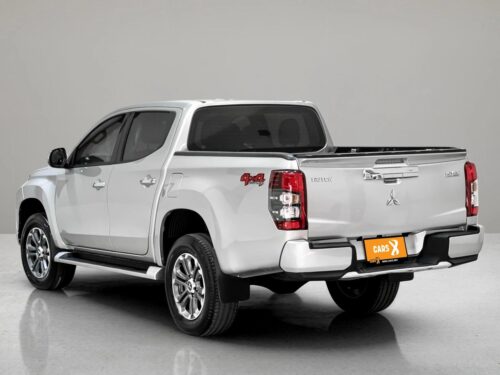 2020-mitsubishi-triton-2-4-gls-double-cab-4wd-1p2837-slide-thumbnail-3