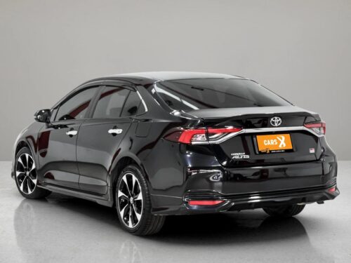 2020-toyota-corolla-altis-1-8-gr-sport-1c0119-slide-thumbnail-3