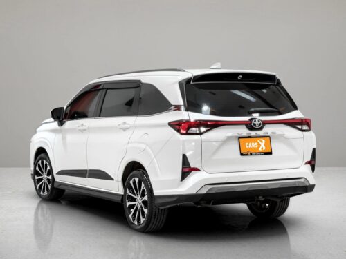 2023-toyota-veloz-1-5-premium-1c0115-slide-thumbnail-3