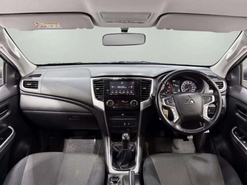 2020-mitsubishi-triton-2-4-gls-double-cab-4wd-1p2837-slide-thumbnail-4