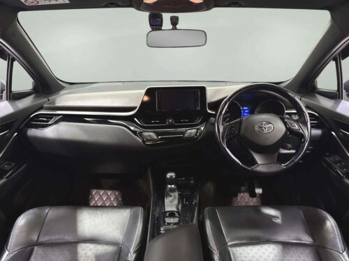 2019-toyota-c-hr-1-8-mid-1a0083v-slide-thumbnail-4