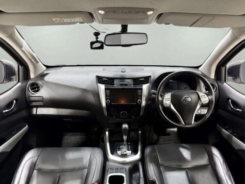 2020-nissan-np300-navara-2-5-calibre-v-double-cab-1p2854-slide-thumbnail-4