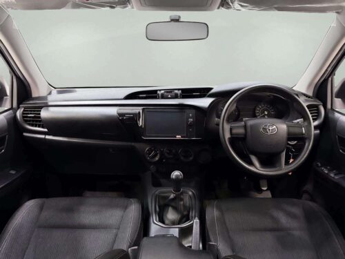 2021-toyota-hilux-revo-2-4-z-edition-entry-double-cab-1p2842v-slide-thumbnail-4