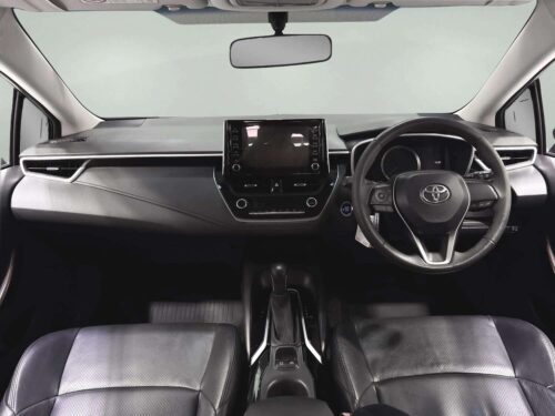 2020-toyota-corolla-altis-1-8-gr-sport-1c0119-slide-thumbnail-4