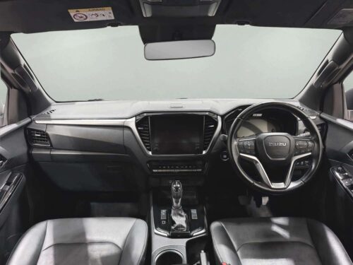 2025-isuzu-d-max-2-2-hi-lander-m-cab-4-1d0100-slide-thumbnail-4