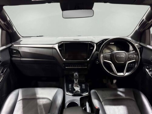 2025-isuzu-d-max-2-2-hi-lander-m-cab-4-1c0098-slide-thumbnail-4