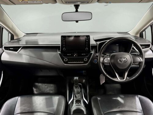 2020-toyota-corolla-altis-1-8-hybrid-mid-1c0117-slide-thumbnail-4