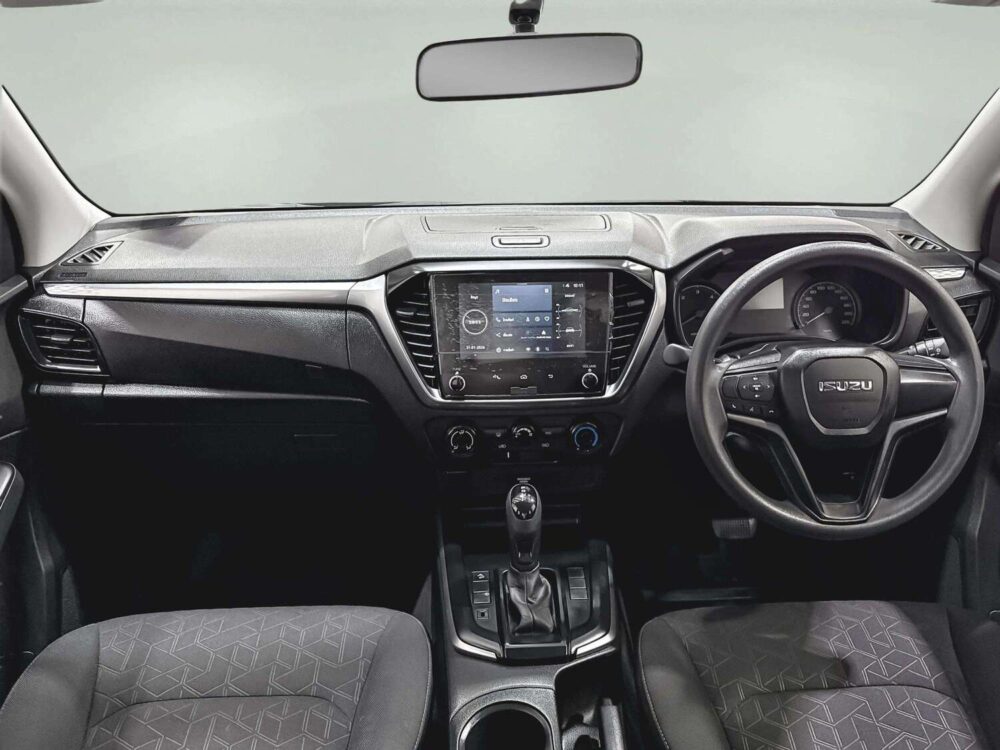 2025 ISUZU D-MAX 2.2 L CAB-4  [1A0074] - 4