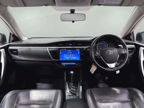 2014-toyota-corolla-altis-1-8-esport-1p2847v-slide-thumbnail-4