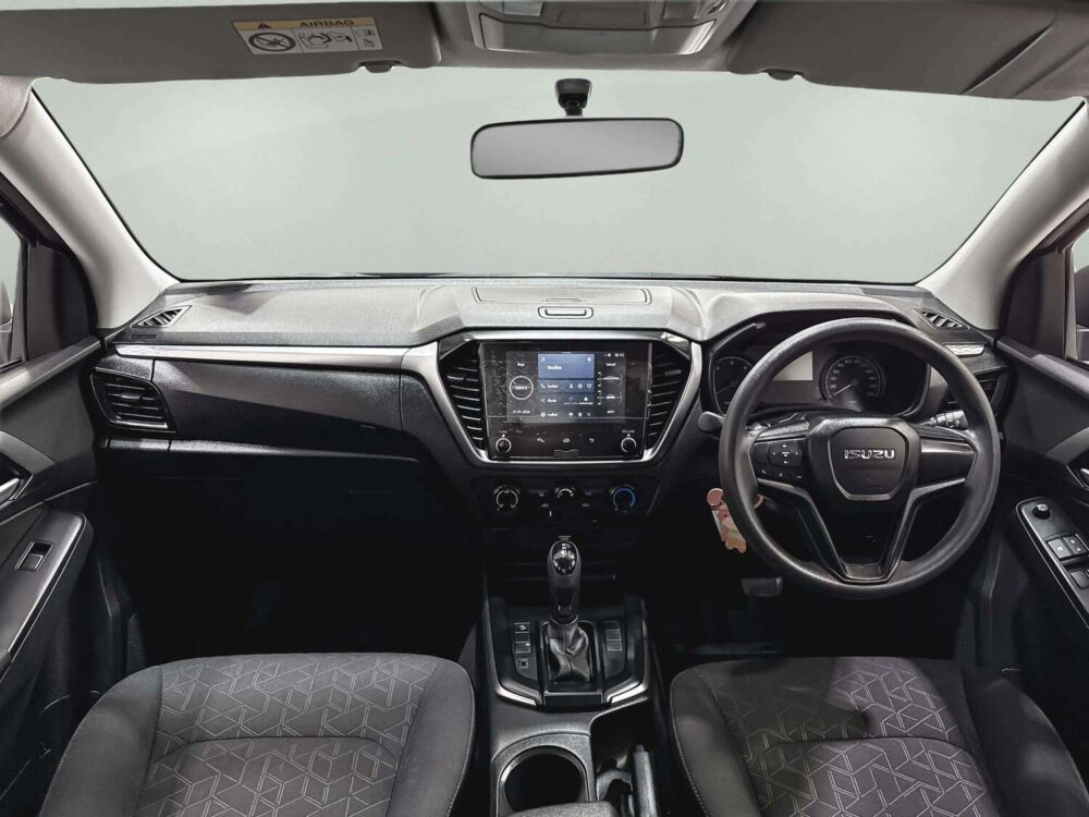 2025 ISUZU D-MAX 2.2 L CAB-4  [1C0103] - 4