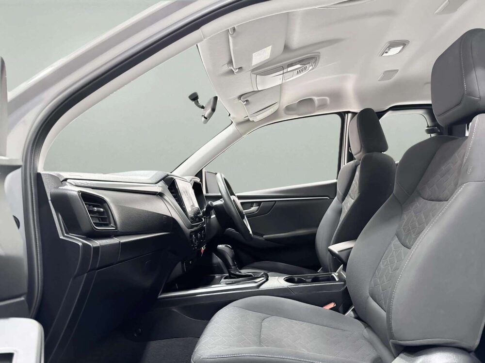 2025 ISUZU D-MAX 2.2 L CAB-4  [1A0074] - 5