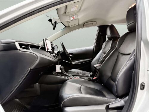 2020-toyota-corolla-altis-1-8-hybrid-mid-1c0117-slide-thumbnail-5