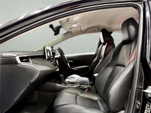 2020-toyota-corolla-altis-1-8-gr-sport-1c0119-slide-thumbnail-5
