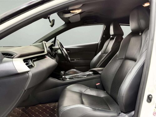 2019-toyota-c-hr-1-8-mid-1a0083v-slide-thumbnail-5