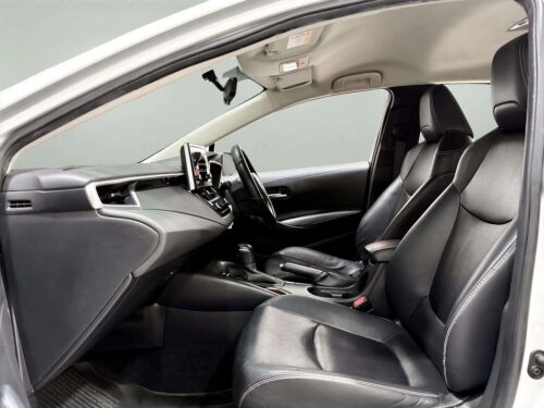 2021-toyota-corolla-altis-1-6-g-1a0081-slide-thumbnail-5