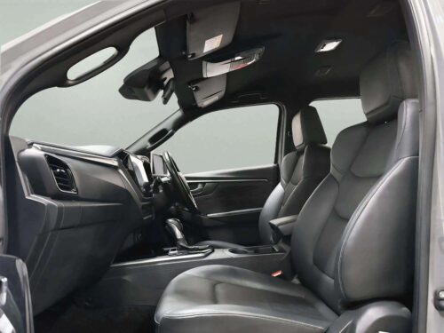 2025-isuzu-d-max-2-2-hi-lander-m-cab-4-1a0070-slide-thumbnail-5