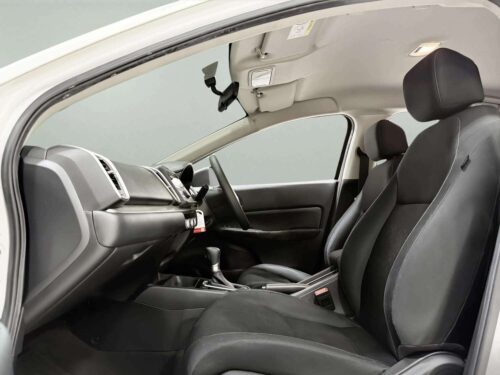 2022-honda-city-1-0-v-1a0078-slide-thumbnail-5