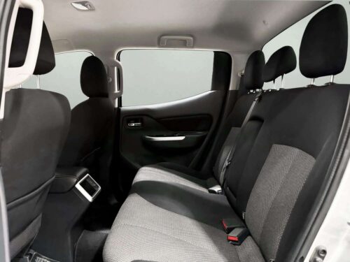 2020-mitsubishi-triton-2-4-gls-double-cab-4wd-1p2837-slide-thumbnail-6