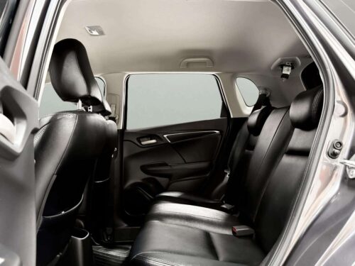 2018-honda-jazz-1-5-v-plus-1s1391v-slide-thumbnail-6