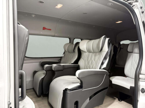 2021-toyota-commuter-2-8-1p2860-slide-thumbnail-6