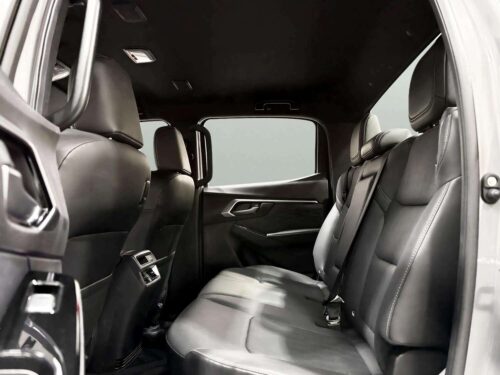 2025-isuzu-d-max-2-2-hi-lander-m-cab-4-1a0070-slide-thumbnail-6