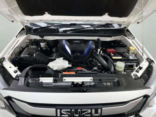 2023-isuzu-d-max-3-0-hi-lander-m-cab-4-1c0116-slide-thumbnail-8