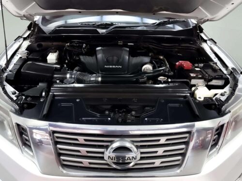 2020-nissan-np300-navara-2-5-calibre-v-double-cab-1p2853-slide-thumbnail-8