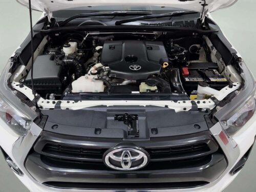 2021-toyota-hilux-revo-2-4-z-edition-entry-double-cab-1p2842v-slide-thumbnail-8