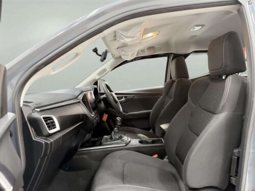 2023-isuzu-d-max-1-9-hi-lander-l-da-space-cab-1a0090v-slide-thumbnail-8